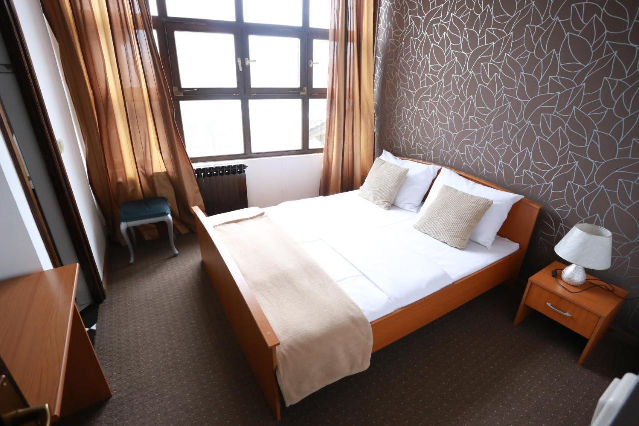 Bed and Breakfast Rustika Sobe Osijek Zewnętrze zdjęcie
